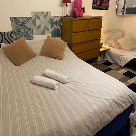 Hendon Homestay Экстерьер фото