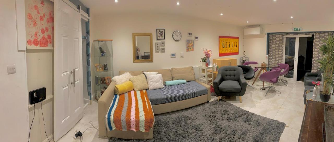 Hendon Homestay Экстерьер фото